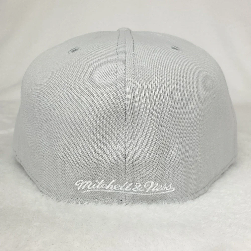 Pittsburgh Pirates Mitchell & Ness MLB Fitted 7 3/4 Liberty Fit Hat Cap Gray NWT
